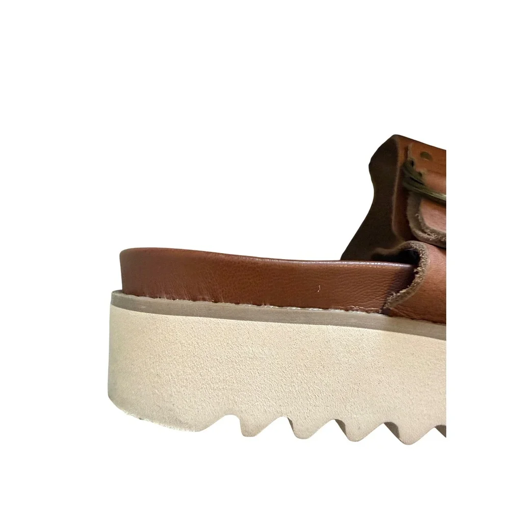 Jambu Brown Leather Platform Sandals Sz 7.5-8‎ Crisscross Buckle-Pre-Loved